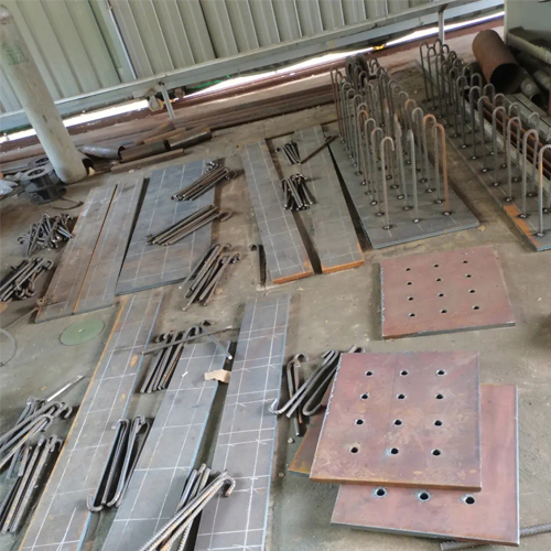 有哪些其他因素会影响淮北预埋件位置的确定？